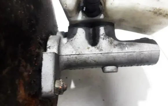 Opel Vectra B Master brake cylinder