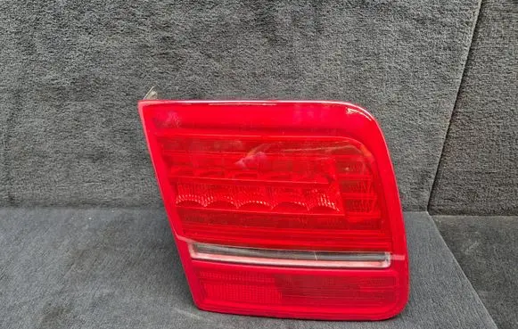 Audi A8 S8 D3 4E Tailgate rear/tail lights 4E0945093H
