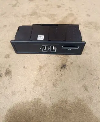 USB socket connector
