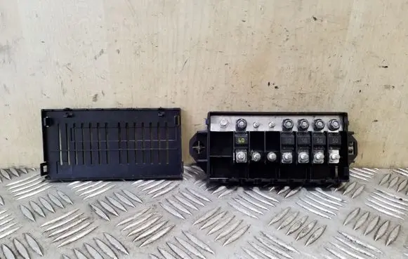Volvo XC90 Fuse module 9441776 9162323