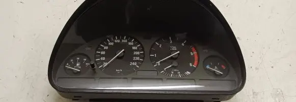 BMW 5 E39 Speedometer (instrument cluster) 110008735112 16907018