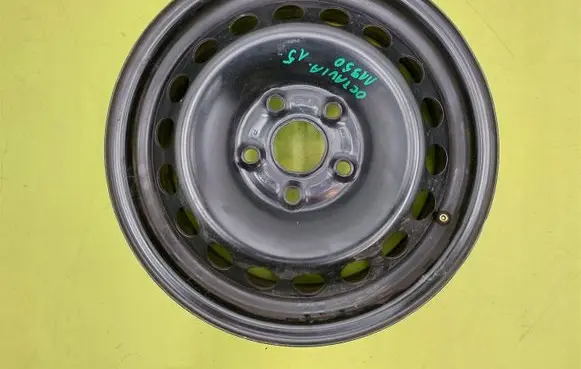 Skoda Octavia Mk4 R15 steel rim 