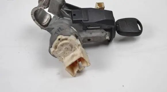 Toyota Yaris Ignition lock N0502241256