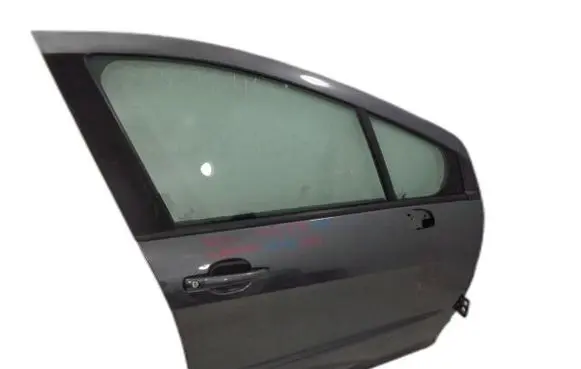 Peugeot 308 Front door 