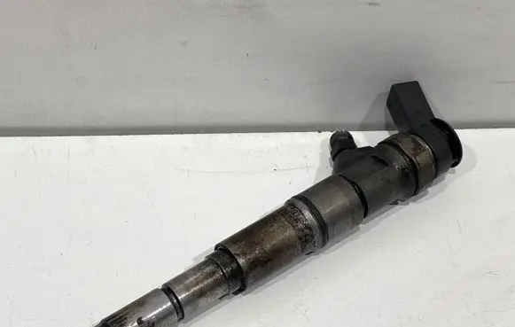 BMW X5 E53 Fuel injector 0445110131 7789661