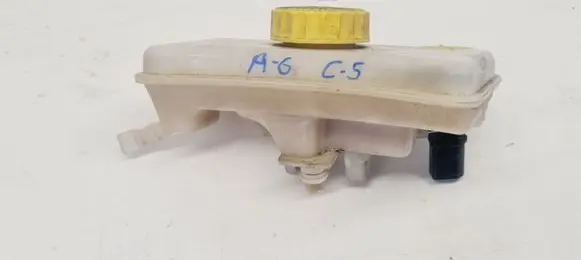 Audi A6 S6 C5 4B Brake fluid reservoir 8E0611301E