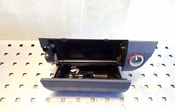 Volkswagen Touran I Car ashtray 1T1857961