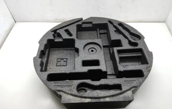 Nissan Qashqai Tool box 849a74ea1b