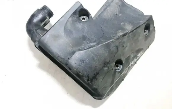 Intake resonator
