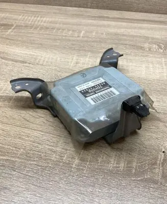 Toyota Prius (XW20) Gearbox control unit/module 8953547020 0791001780