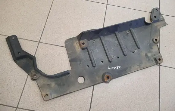 Mitsubishi Lancer VIII Engine splash shield/under tray 5370A311