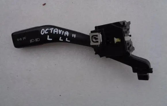 Skoda Octavia Mk2 (1Z) Indicator stalk 1K0953513