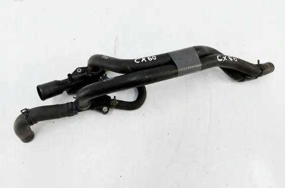 Engine coolant pipe/hose