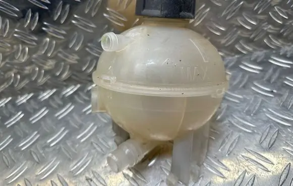 Citroen C4 II Picasso Coolant expansion tank/reservoir 9678514680 9678125980 9678125880