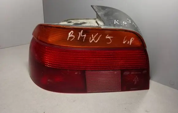 BMW 5 E39 Rear/tail lights 8358031