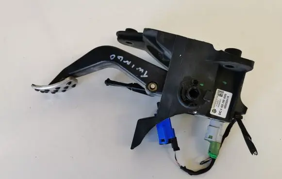 Clutch pedal