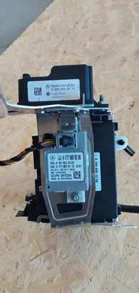Mercedes-Benz EQC Voltage converter/converter module A2059053414
