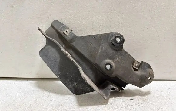 Audi Q7 4M Rear mudguard 4M0854815E