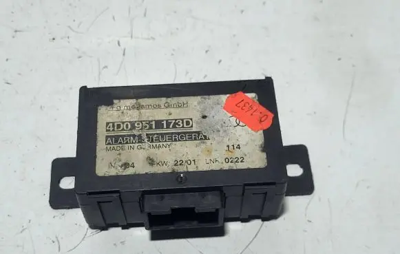Audi A3 S3 8P Alarm control unit/module 4D0951173D
