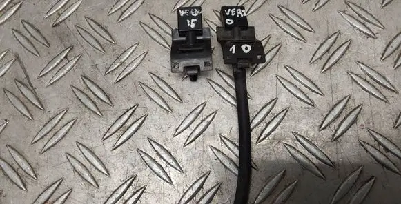 Toyota Verso Windshield washer spray nozzle 