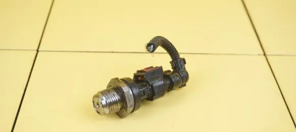 Opel Corsa E Fuel pressure sensor 55280822 B13DTE