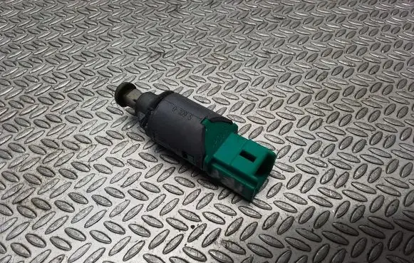 Renault Trafic II (X83) Brake pedal sensor switch 8200168240B