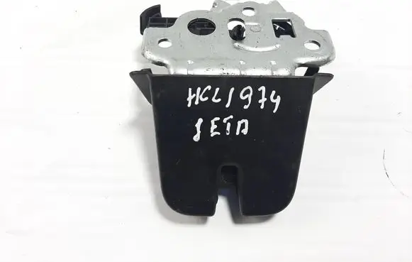 Volkswagen Jetta VI Tailgate/trunk/boot lock/catch/latch 5C6827520