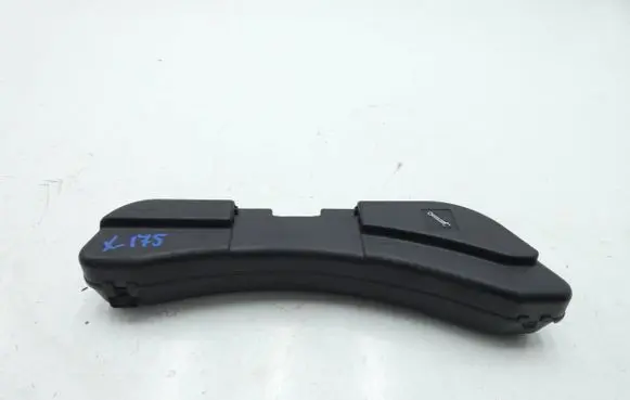 Seat Exeo (3R) Tool box 8E0012111A