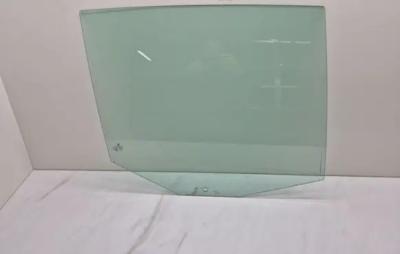 Rear door window glass