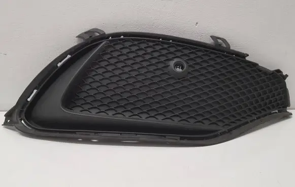 Front bumper lower grill