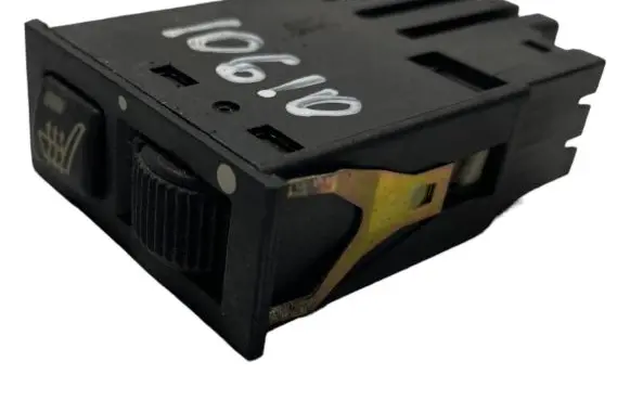 BMW 5 E39 Seat heating switch 8352259 61318352259