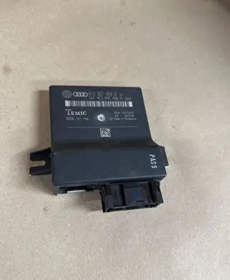 Audi A6 S6 C6 4F Gateway control module 4F0907468D