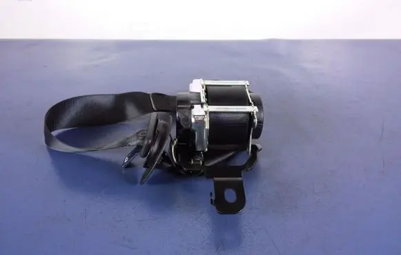 BMW X5 F15 Front seatbelt 635230500A