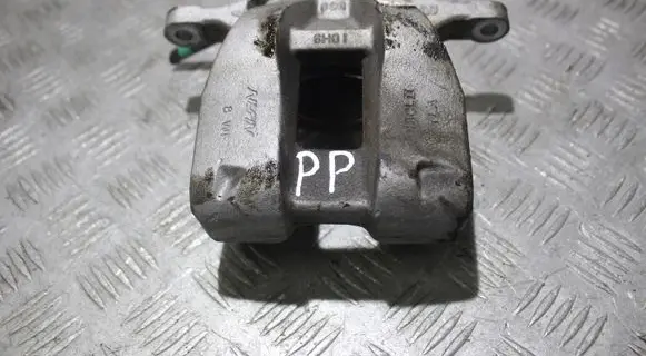 Honda CR-V Front brake caliper