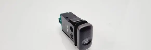 KIA Carnival Windscreen/window heater switch