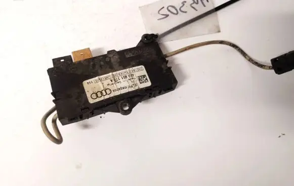 Audi A6 S6 C5 4B Antenna control unit 4b0951178a