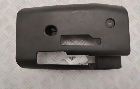 Steering wheel column trim