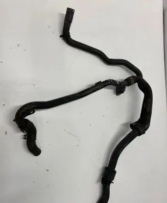 Volkswagen PASSAT B6 Engine coolant pipe/hose 5N0121065