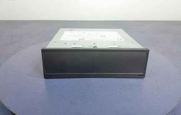Radio/CD/DVD/GPS head unit