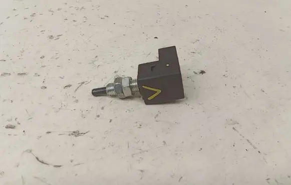 Clutch pedal sensor