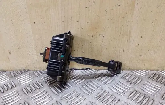 BMW X5 E53 Front door check strap stopper 8402502