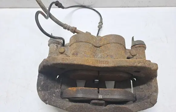 Mercedes-Benz Vito Viano W639 Front brake caliper A6394400235 929003
