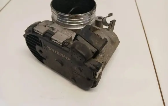 Volvo S60 Throttle valve 8692720 06W093 0281002701