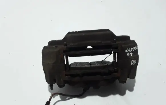 Toyota Land Cruiser (J120) Front brake caliper 4773060261