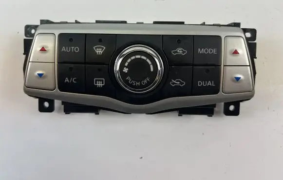 Nissan Maxima A35 Interior fan control switch 275009N01A