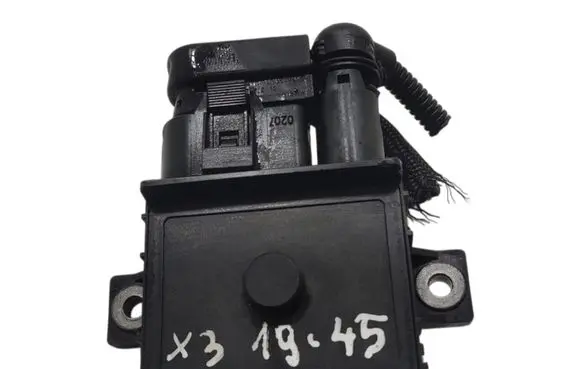 BMW X3 E83 Glow plug pre-heat relay 7801200