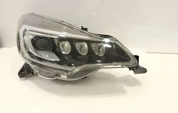 Citroen DS3 Headlight/headlamp 9810982080