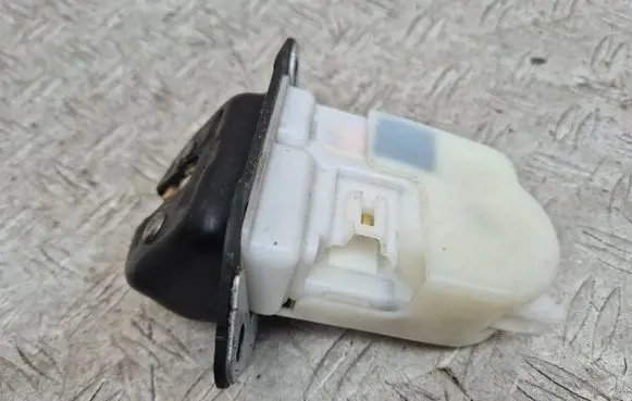 Nissan Juke I F15 Tailgate/trunk/boot lock/catch/latch