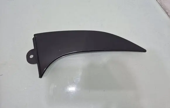 Alfa Romeo Stelvio Tailgate trim LS395814