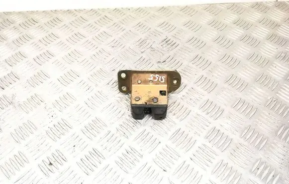 Volvo S40, V40 Tailgate/trunk/boot lock/catch/latch